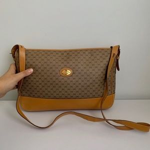 Vintage Gucci GG Supreme Canvas Crossbody